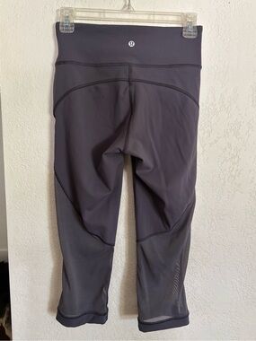 Lululemon crop leggings